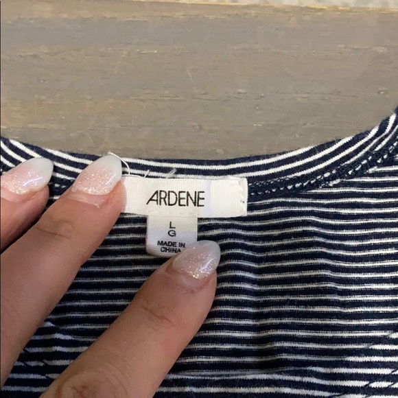 Crop top - Picture 2 of 2